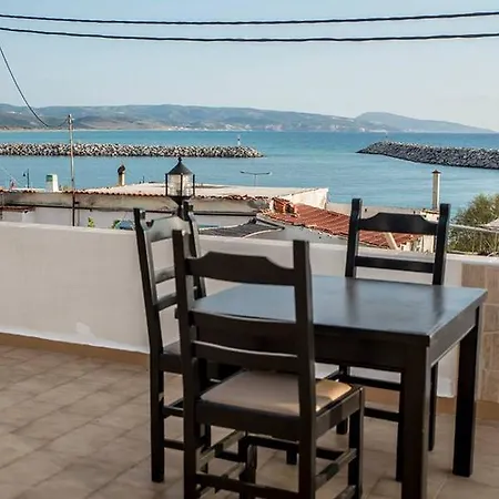 Pensiune Red Castle Village Kokkinos Pyrgos